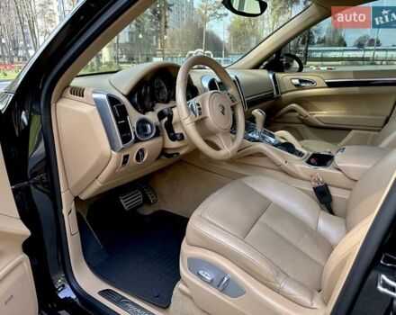 Черный Порше Каен, объемом двигателя 3 л и пробегом 165 тыс. км за 21500 $, фото 25 на Automoto.ua