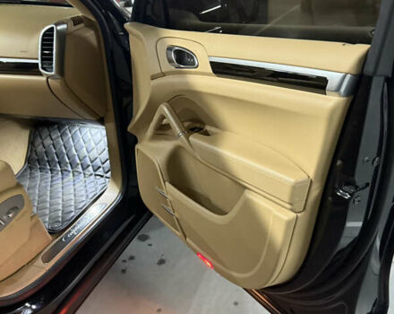 Чорний Порше Cayenne, об'ємом двигуна 2.97 л та пробігом 169 тис. км за 31900 $, фото 23 на Automoto.ua