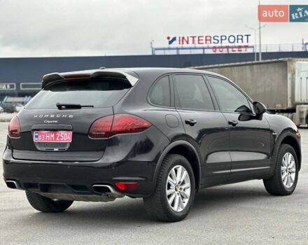 Чорний Порше Cayenne, об'ємом двигуна 3 л та пробігом 286 тис. км за 22000 $, фото 4 на Automoto.ua