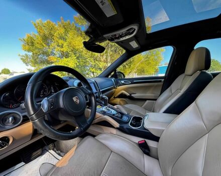 Чорний Порше Cayenne, об'ємом двигуна 3.6 л та пробігом 82 тис. км за 15000 $, фото 8 на Automoto.ua