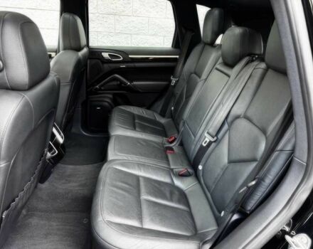 Черный Порше Каен, объемом двигателя 3.6 л и пробегом 80 тыс. км за 8000 $, фото 9 на Automoto.ua