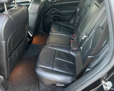 Черный Порше Каен, объемом двигателя 0 л и пробегом 55 тыс. км за 18000 $, фото 15 на Automoto.ua