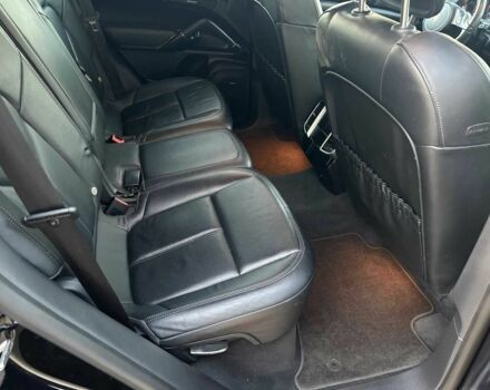 Черный Порше Каен, объемом двигателя 0 л и пробегом 55 тыс. км за 18000 $, фото 16 на Automoto.ua