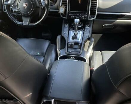 Черный Порше Каен, объемом двигателя 3.6 л и пробегом 153 тыс. км за 23400 $, фото 16 на Automoto.ua