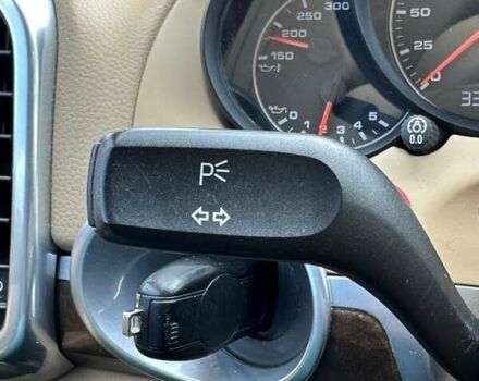 Черный Порше Каен, объемом двигателя 3.6 л и пробегом 337 тыс. км за 17300 $, фото 38 на Automoto.ua