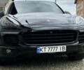 Черный Порше Каен, объемом двигателя 4.2 л и пробегом 137 тыс. км за 40000 $, фото 1 на Automoto.ua