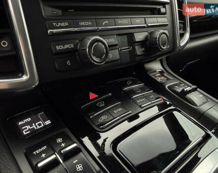 Чорний Порше Cayenne, об'ємом двигуна 3.6 л та пробігом 156 тис. км за 22300 $, фото 26 на Automoto.ua