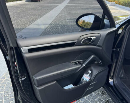 Черный Порше Каен, объемом двигателя 3.6 л и пробегом 149 тыс. км за 19500 $, фото 20 на Automoto.ua