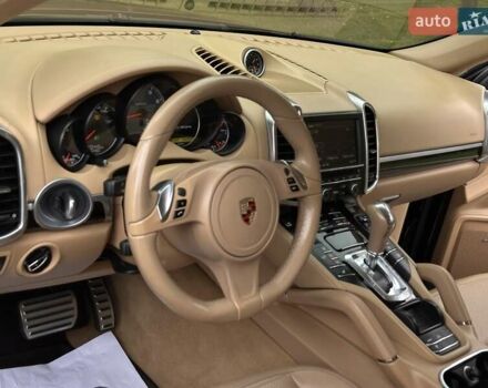 Чорний Порше Cayenne, об'ємом двигуна 3 л та пробігом 169 тис. км за 22888 $, фото 72 на Automoto.ua