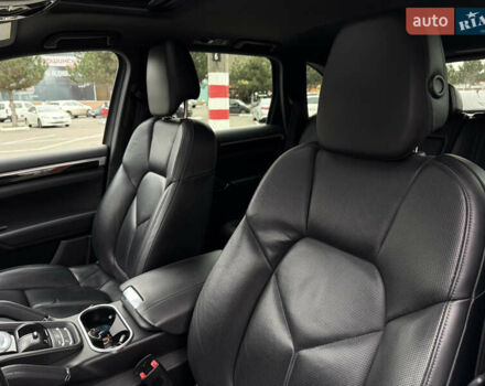 Чорний Порше Cayenne, об'ємом двигуна 3.6 л та пробігом 156 тис. км за 22300 $, фото 21 на Automoto.ua