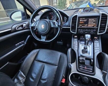 Чорний Порше Cayenne, об'ємом двигуна 3.6 л та пробігом 248 тис. км за 25500 $, фото 7 на Automoto.ua