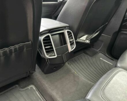 Чорний Порше Cayenne, об'ємом двигуна 3.6 л та пробігом 80 тис. км за 10600 $, фото 9 на Automoto.ua