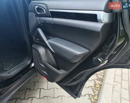 Черный Порше Каен, объемом двигателя 3 л и пробегом 148 тыс. км за 29900 $, фото 31 на Automoto.ua