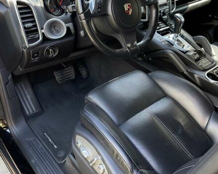 Черный Порше Каен, объемом двигателя 3.6 л и пробегом 153 тыс. км за 23400 $, фото 9 на Automoto.ua