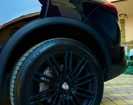 Чорний Порше Cayenne, об'ємом двигуна 2.97 л та пробігом 240 тис. км за 31499 $, фото 10 на Automoto.ua