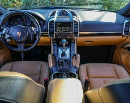 Порше Каен 2014 в Львове на Automoto.ua Черный Порше Каен, объемом двигателя 3.6 л и пробегом 84 тыс. км за 11500 $, фото 7 на Automoto.ua