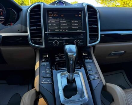 Чорний Порше Cayenne, об'ємом двигуна 3.6 л та пробігом 82 тис. км за 15000 $, фото 11 на Automoto.ua