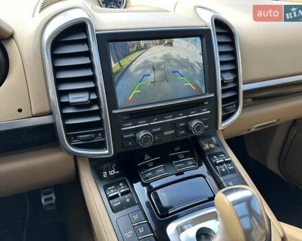 Черный Порше Каен, объемом двигателя 3 л и пробегом 165 тыс. км за 21500 $, фото 33 на Automoto.ua