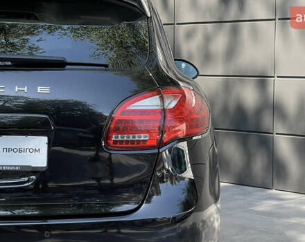 Черный Порше Каен, объемом двигателя 3.6 л и пробегом 124 тыс. км за 25800 $, фото 3 на Automoto.ua