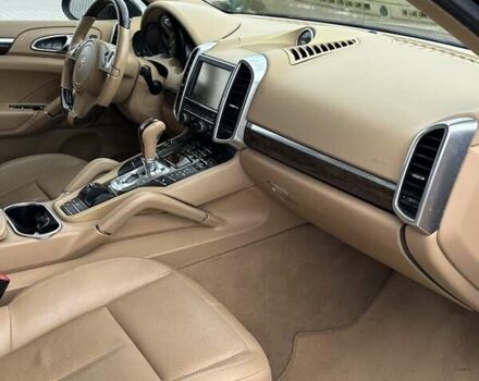 Черный Порше Каен, объемом двигателя 3.6 л и пробегом 337 тыс. км за 17300 $, фото 30 на Automoto.ua