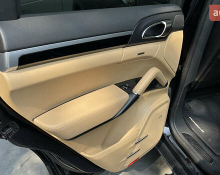 Черный Порше Каен, объемом двигателя 3.6 л и пробегом 124 тыс. км за 25800 $, фото 5 на Automoto.ua