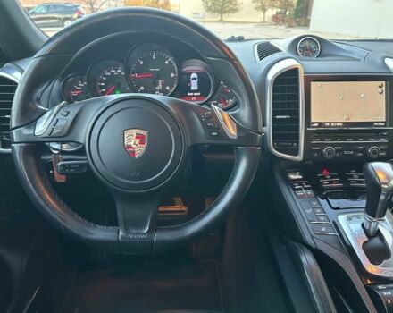 Черный Порше Каен, объемом двигателя 0 л и пробегом 55 тыс. км за 18000 $, фото 20 на Automoto.ua