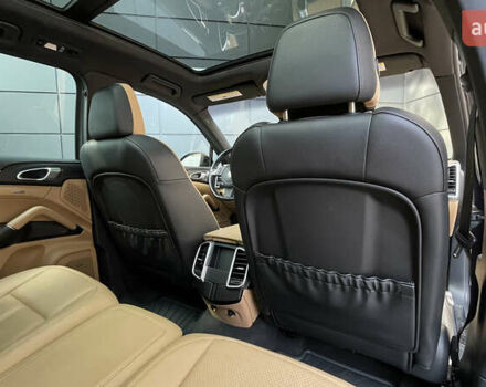 Черный Порше Каен, объемом двигателя 3.6 л и пробегом 124 тыс. км за 25800 $, фото 9 на Automoto.ua