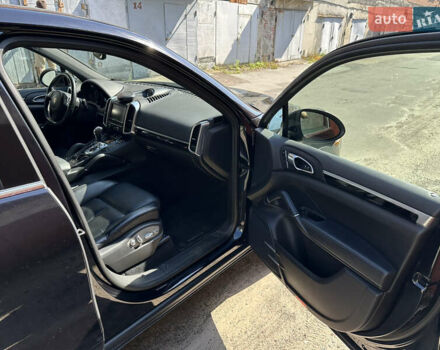 Чорний Порше Cayenne, об'ємом двигуна 3.6 л та пробігом 136 тис. км за 24800 $, фото 14 на Automoto.ua