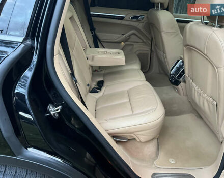 Черный Порше Каен, объемом двигателя 3.6 л и пробегом 274 тыс. км за 24950 $, фото 178 на Automoto.ua