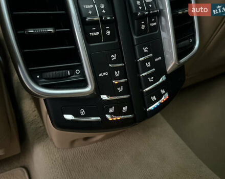 Черный Порше Каен, объемом двигателя 3.6 л и пробегом 274 тыс. км за 24950 $, фото 168 на Automoto.ua