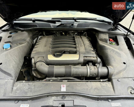 Чорний Порше Cayenne, об'ємом двигуна 3.6 л та пробігом 138 тис. км за 31000 $, фото 51 на Automoto.ua