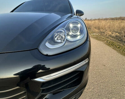 Чорний Порше Cayenne, об'ємом двигуна 2.97 л та пробігом 140 тис. км за 32500 $, фото 2 на Automoto.ua