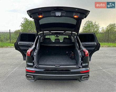 Чорний Порше Cayenne, об'ємом двигуна 2.97 л та пробігом 160 тис. км за 30000 $, фото 7 на Automoto.ua