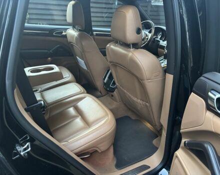 Черный Порше Каен, объемом двигателя 3.6 л и пробегом 42 тыс. км за 29700 $, фото 6 на Automoto.ua