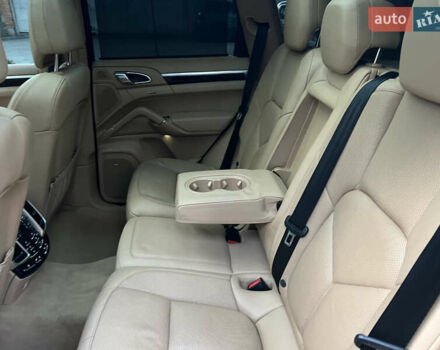 Черный Порше Каен, объемом двигателя 3.6 л и пробегом 274 тыс. км за 24950 $, фото 169 на Automoto.ua