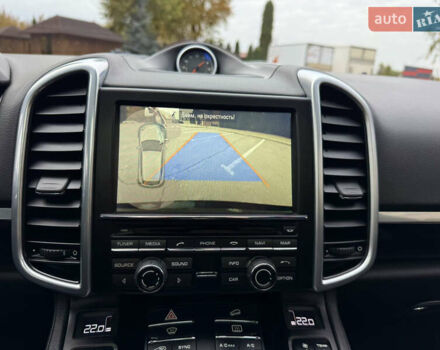 Порше Cayenne 2015 у Тернополі на Automoto.ua Чорний Порше Cayenne, об'ємом двигуна 2.97 л та пробігом 298 тис. км за 29900 $, фото 34 на Automoto.ua
