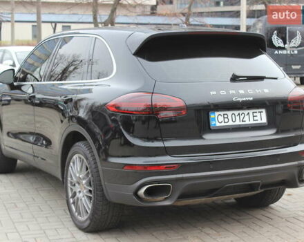 Черный Порше Каен, объемом двигателя 2.97 л и пробегом 196 тыс. км за 32000 $, фото 7 на Automoto.ua