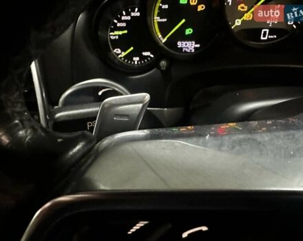 Чорний Порше Cayenne, об'ємом двигуна 3 л та пробігом 93 тис. км за 38000 $, фото 38 на Automoto.ua