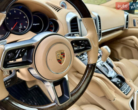 Чорний Порше Cayenne, об'ємом двигуна 3.6 л та пробігом 138 тис. км за 31000 $, фото 12 на Automoto.ua