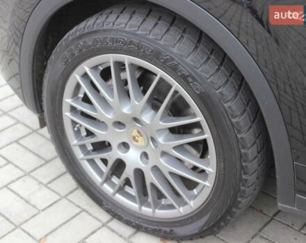 Черный Порше Каен, объемом двигателя 2.97 л и пробегом 196 тыс. км за 32000 $, фото 9 на Automoto.ua