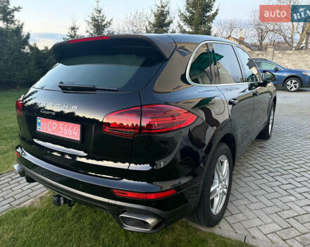 Черный Порше Каен, объемом двигателя 2.97 л и пробегом 170 тыс. км за 34500 $, фото 4 на Automoto.ua