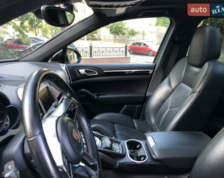 Черный Порше Каен, объемом двигателя 3 л и пробегом 110 тыс. км за 34000 $, фото 11 на Automoto.ua