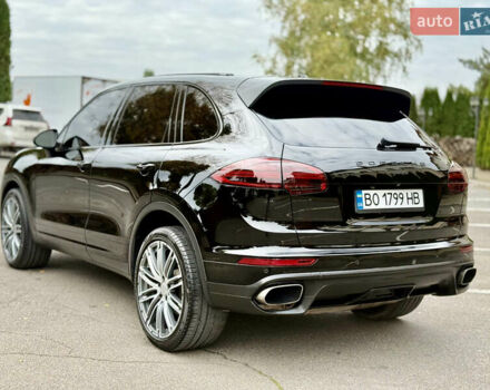 Порше Cayenne 2015 у Тернополі на Automoto.ua Чорний Порше Cayenne, об'ємом двигуна 2.97 л та пробігом 298 тис. км за 29900 $, фото 8 на Automoto.ua