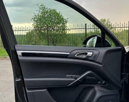 Чорний Порше Cayenne, об'ємом двигуна 2.97 л та пробігом 160 тис. км за 30000 $, фото 15 на Automoto.ua