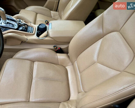 Чорний Порше Cayenne, об'ємом двигуна 3.6 л та пробігом 138 тис. км за 31000 $, фото 42 на Automoto.ua