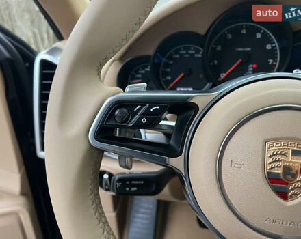 Черный Порше Каен, объемом двигателя 3.6 л и пробегом 274 тыс. км за 24950 $, фото 149 на Automoto.ua