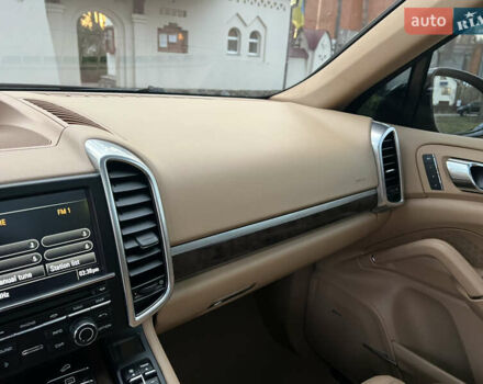 Черный Порше Каен, объемом двигателя 3.6 л и пробегом 274 тыс. км за 24950 $, фото 144 на Automoto.ua