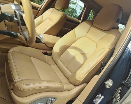 Черный Порше Каен, объемом двигателя 3 л и пробегом 79 тыс. км за 11500 $, фото 8 на Automoto.ua