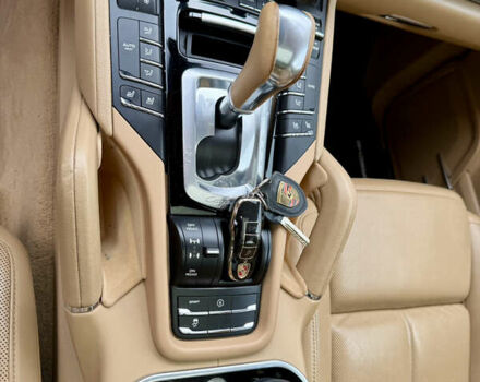 Чорний Порше Cayenne, об'ємом двигуна 3.6 л та пробігом 138 тис. км за 31000 $, фото 16 на Automoto.ua