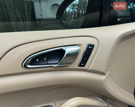 Черный Порше Каен, объемом двигателя 3.6 л и пробегом 274 тыс. км за 24950 $, фото 33 на Automoto.ua